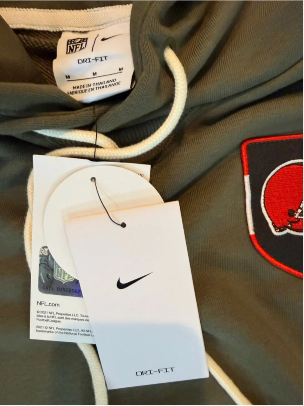 Men's Nike Cleveland Browns Salute to Service Hoodie, Olive, Size M